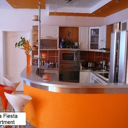 Nueva Fiesta 公寓 *