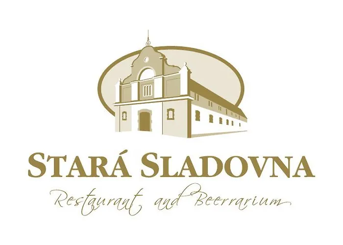 Nueva Fiesta Apartment *